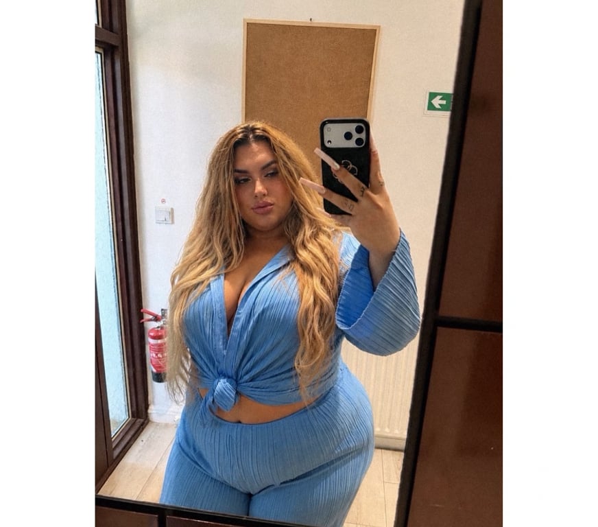 Escorts North West London Colindale - North West London - Photos for TRANS AMELIA FAT ASS BLONDE N CRAZY FOR 🍆