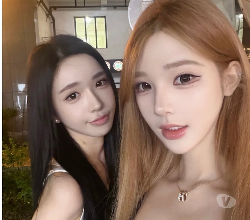 Escorts Dundee Broughty Ferry - Dundee - Photos for Korean Duo Girls 4 Hand Massage Kissing Full Body