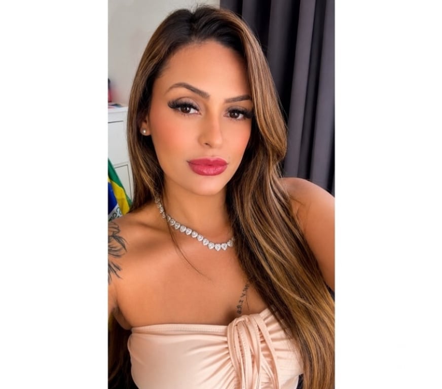 Escorts Leicestershire Charnwood - Photos for 🔞Bombshell Party🥂Strap-on lovers?Domination ALEVEL💦