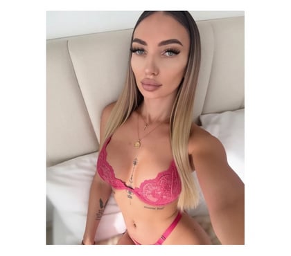  Escorts Epsom Epsom and Ewell - Photos for ❤️HOT PARTY BLONDE 🍒OUTCALL ONLY🩷