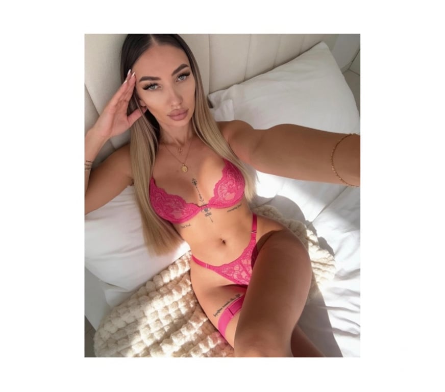 Escorts Surrey Guildford - Photos for ❤️BUBBLY PARTY BLONDE❤️OUTCALL ONLY❤️