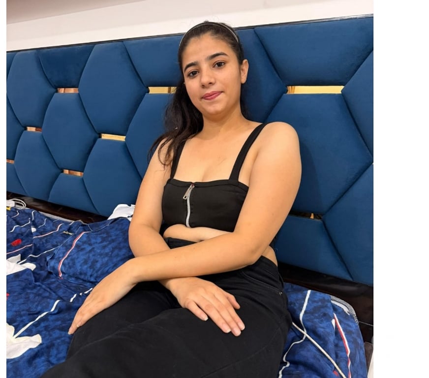 Escorts Edinburgh Edinburgh Airport - Edinburgh - Photos for Diya ror available for fun
