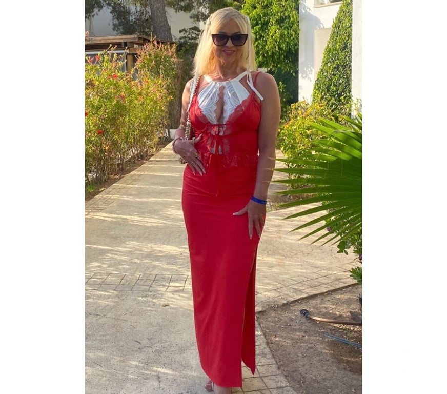 Adult Entertainment Cardiff Cardiff City Centre - Cardiff - Photos for Video Calls and Chat BUSTY BLOND 07505807938 WhatsApp