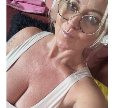 Photos for Video Chat Content Calls BUSTY BLOND 07505807938 WhatsApp