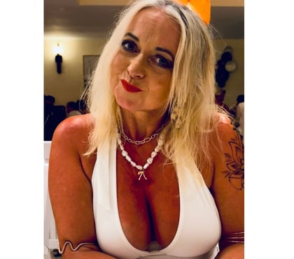 Photos for Mature 34FF Experienced Model 07505807938 WhatsApp