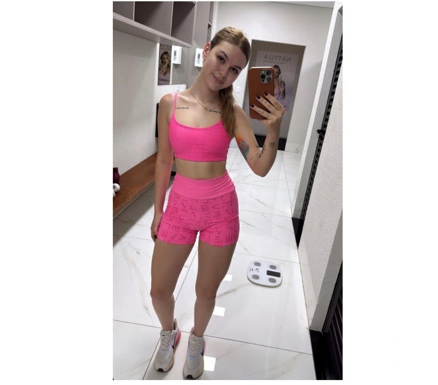 Escorts Essex Southend-on-Sea - Photos for Milena 🍑 All NATURAL PETITE NYMPHETA 🇧🇷