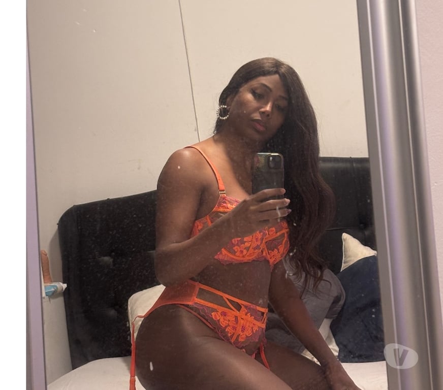 Trans Escorts Surrey Woking - Photos for TS DÉBORA VASQUES HERE IN CITY
