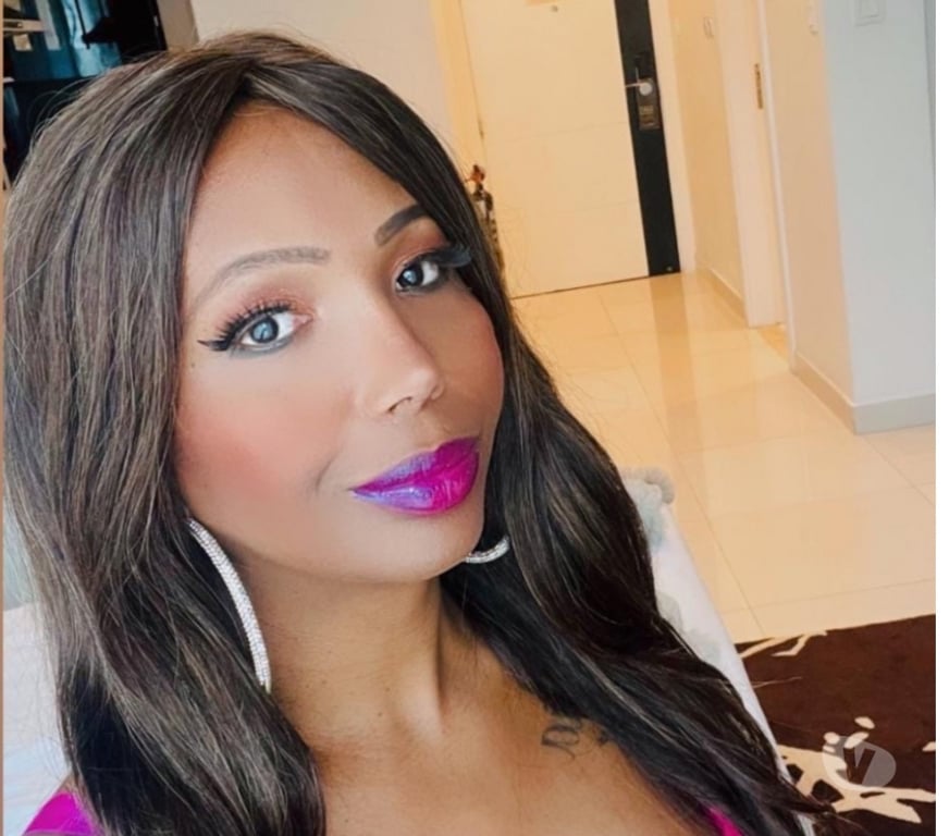 Trans Escorts Surrey Woking - Photos for TS DÉBORA VASQUES HERE IN CITY