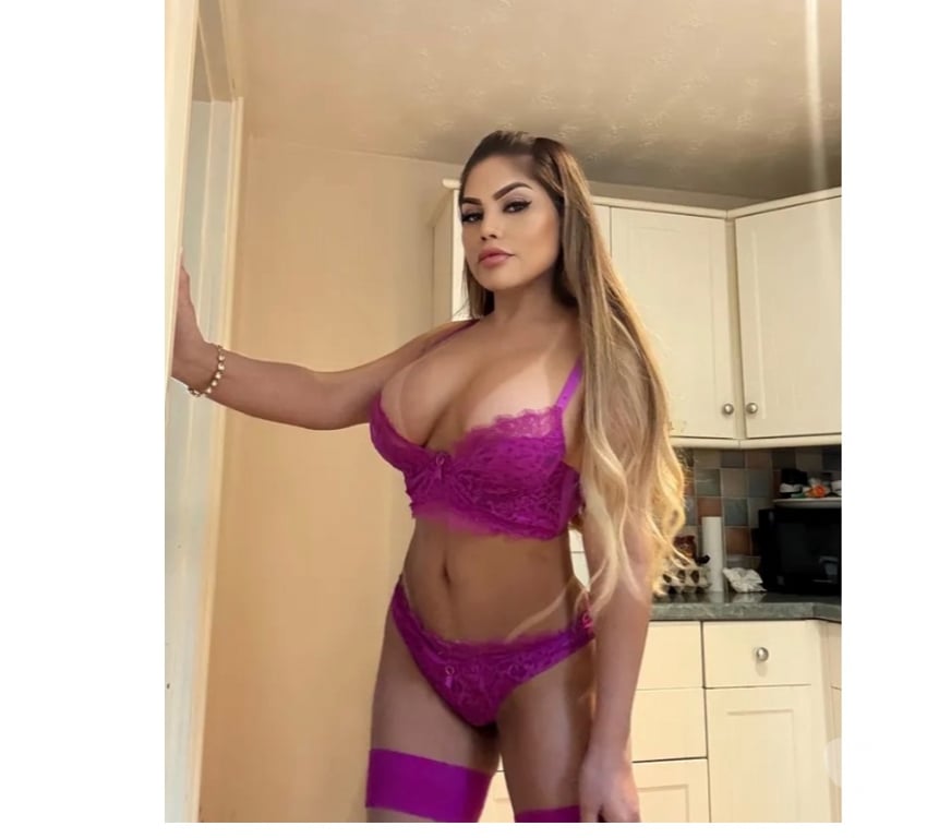 Escorts East London Leytonstone - East London - Photos for 🔥Bella Brazilian Party Girl 🔥