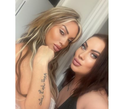 Escorts Upper Edmonton North London - Photos for EROTIC MASSAGE DUO👿👯‍♀️FEET-LIGHT DOM💋