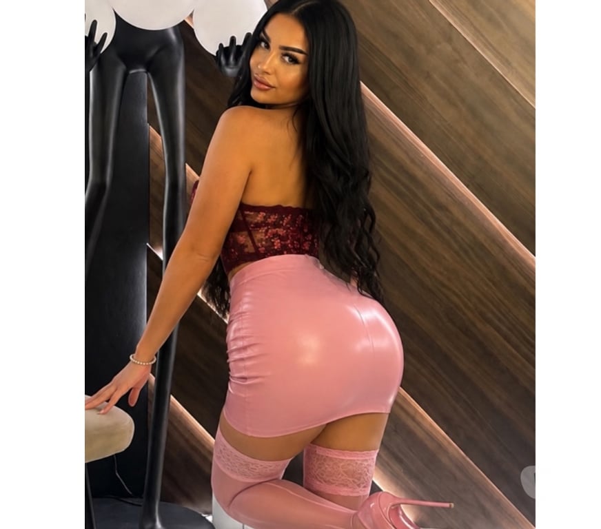 Escorts Surrey Epsom and Ewell - Photos for THE BEST SERVICES IN TOWN 💯 PARTY GIRL😍
