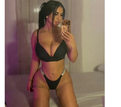 Escorts and Massages Exeter City Centre Exeter - Photos for Dangerous & Divine Unmatched & Unforgiving