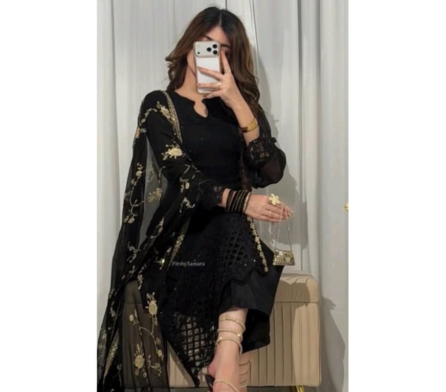 Escorts Slough Slough Town Centre - Slough - Photos for New pakistani girl in tour town !!!!BEST SERVICE!!!!