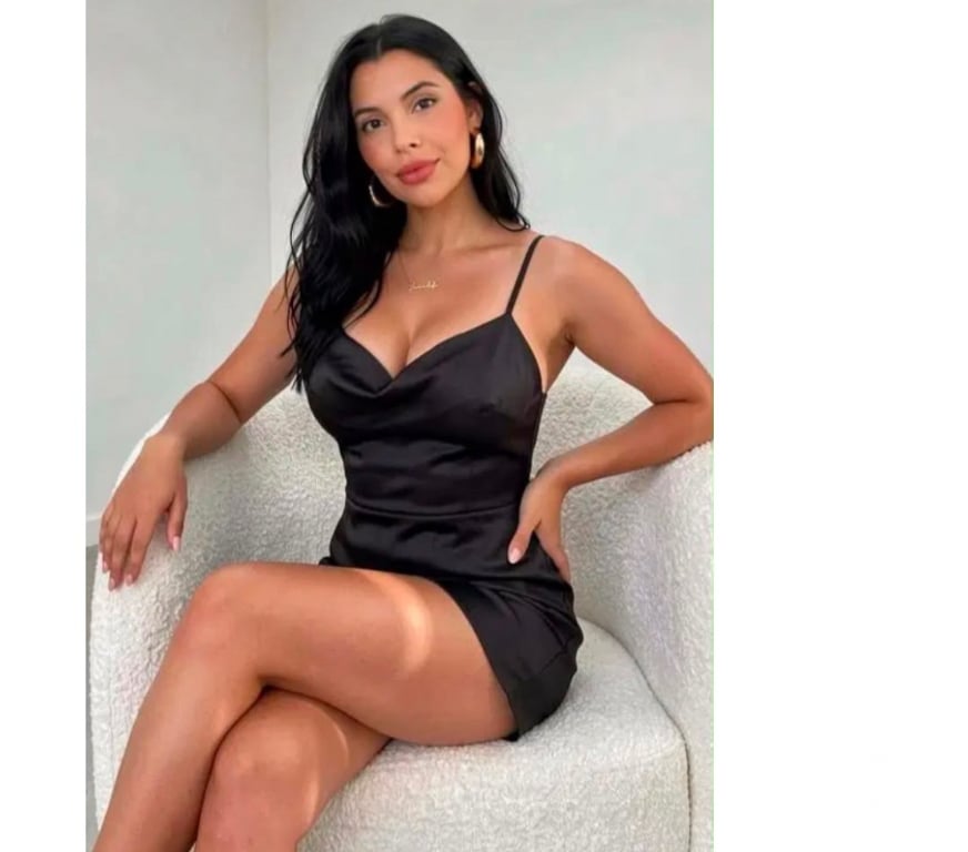Escorts Suffolk Ipswich - Photos for Hot, Brunette ❤️ Beest Party Girls❤️🥂