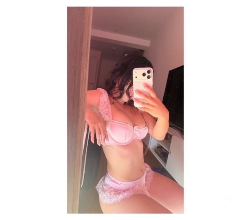 Escorts Hampshire Rushmoor - Photos for MIA💋PETITE BRAZILIAN GIRL❤️‍🔥NEW HERE💯