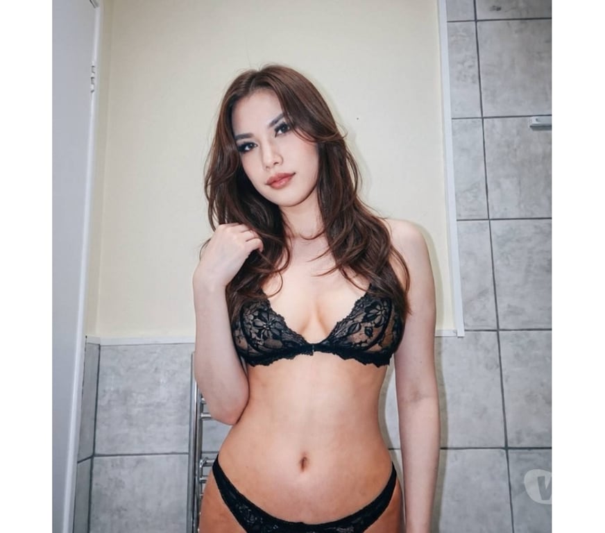 Escorts South Yorkshire Sheffield - Photos for Diana Elite Escort and B2B massage