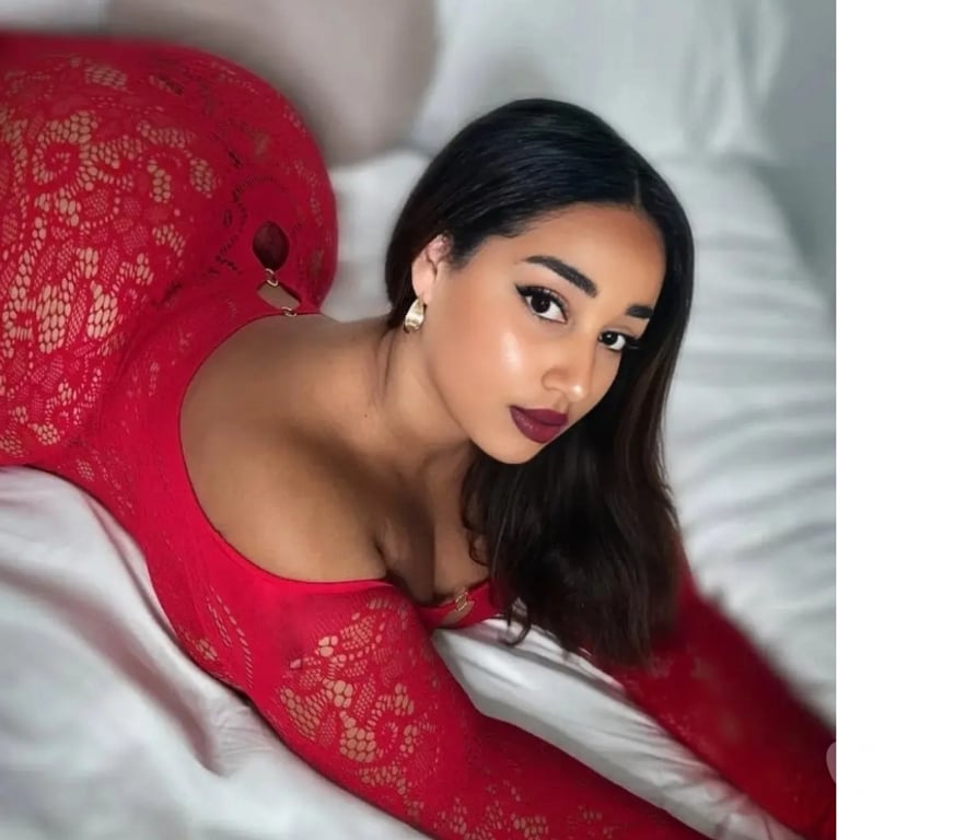 Escorts Cardiff Cardiff City Centre - Cardiff - Photos for 🌹 4 hand massage 🌹 Dou choose 💋