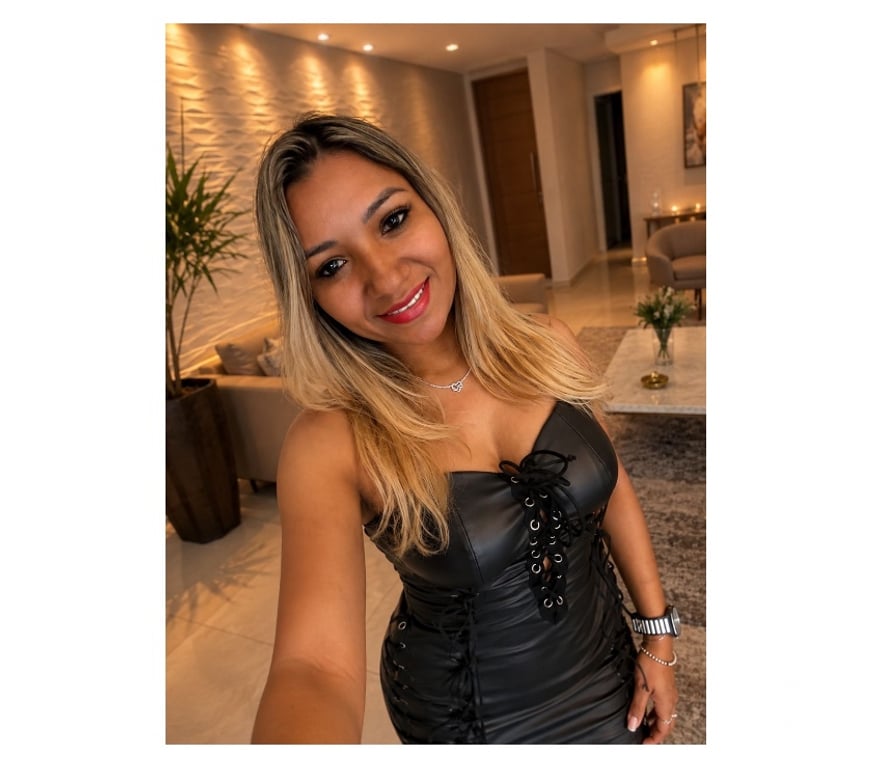 Escorts Wiltshire Salisbury - Wiltshire - Photos for HOT BRAZILIAN PARTY GIRL🇧🇷🎉 🍷