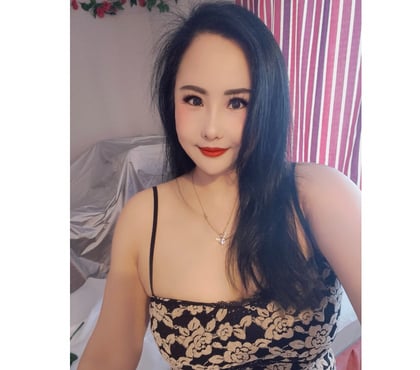 Photos for Nuru Massage by Laura EH4