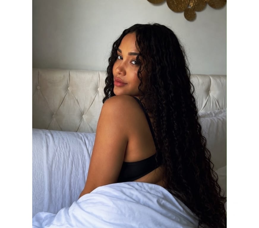 Escorts Nottinghamshire Nottingham - Photos for Latinas sexy hot 24 hour available