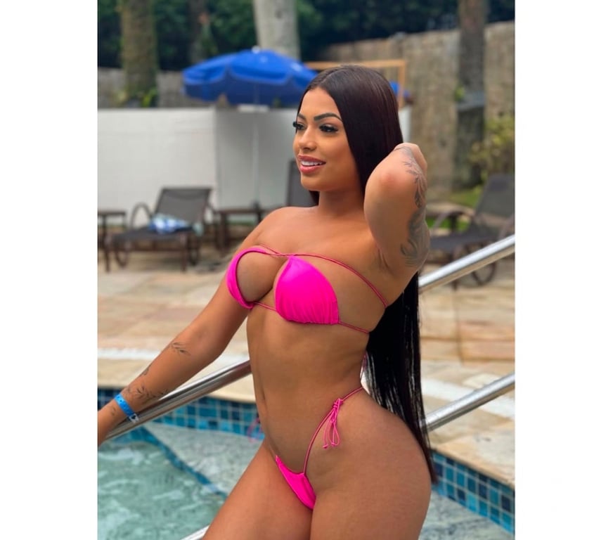 Escorts York York City Centre - York - Photos for Karina party girl perfect , Brazilian 🇧🇷✨