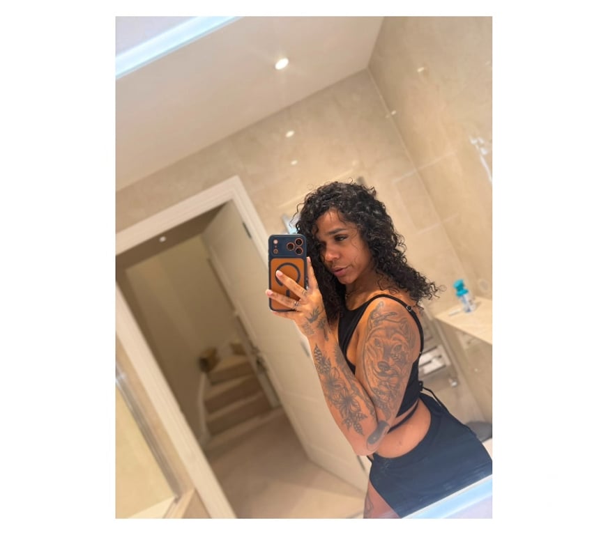 Escorts East London Aldgate East - East London - Photos for CURVY BRAZILIAN 🇧🇷🇧🇷🇧🇷