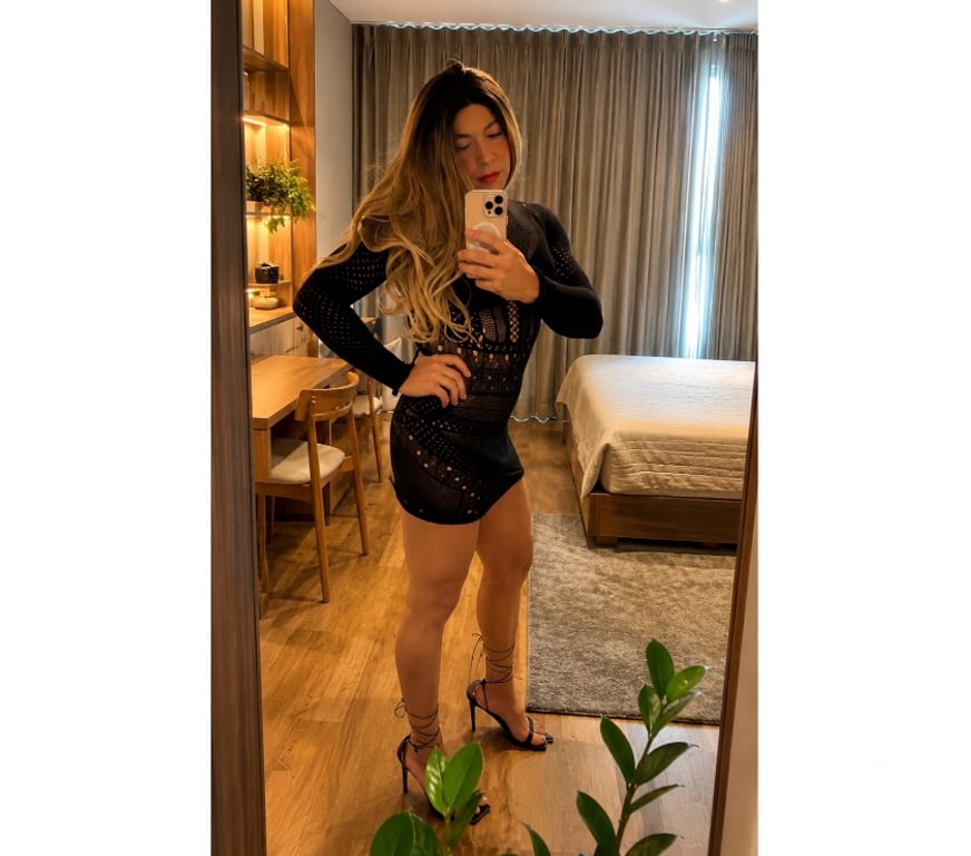 Trans Escorts Kent Gravesham - Photos for Bruna Prada XXL - Trabalha com uma amiga
