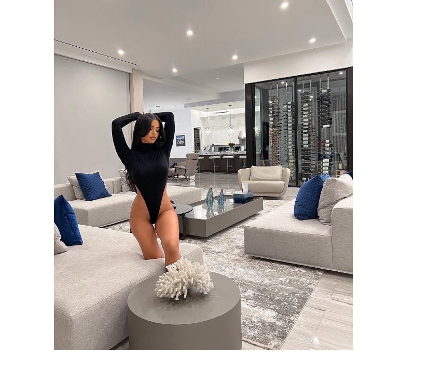 Escorts Buckinghamshire Milton Keynes - Photos for Linda is a sexy & beautiful girl best services no rush.💋