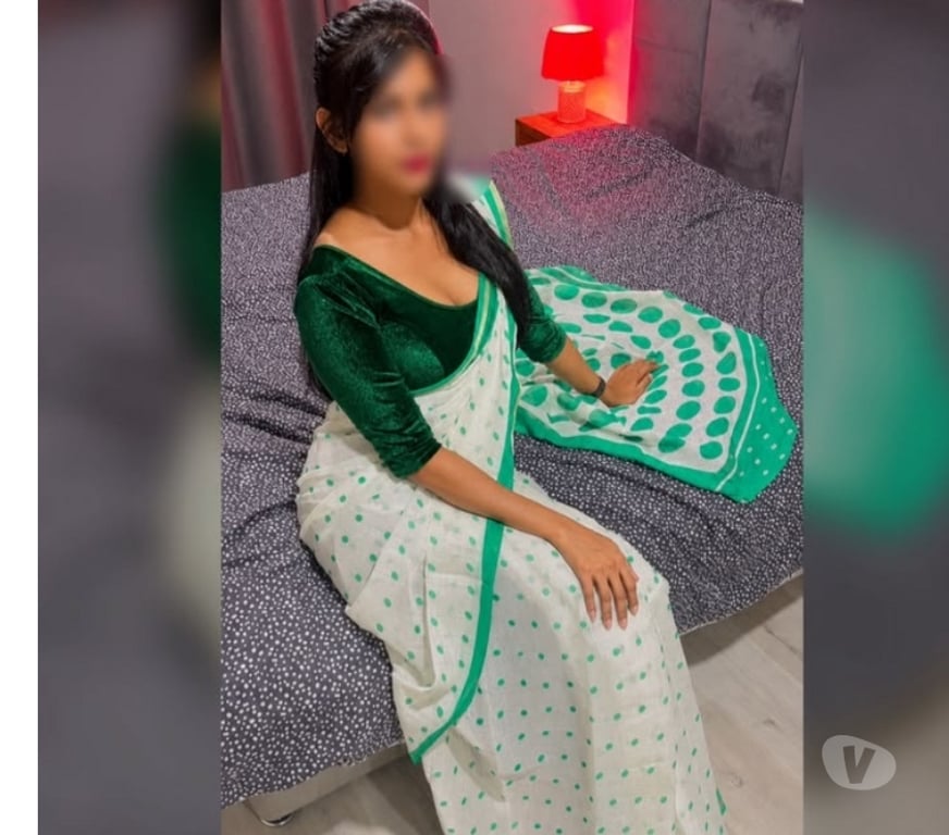 Escorts West Midlands Birmingham - Photos for Lailla Tamil Chennai Indian girl new in Birmingham