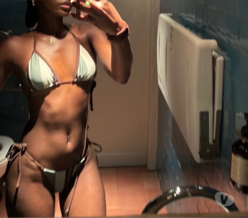 Escorts West Yorkshire Leeds - Photos for Your Favourite piece of chocolate