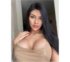 SEDUCTIVE, CHARMING AND IRRESISTIBLE BRUNETTE🔥