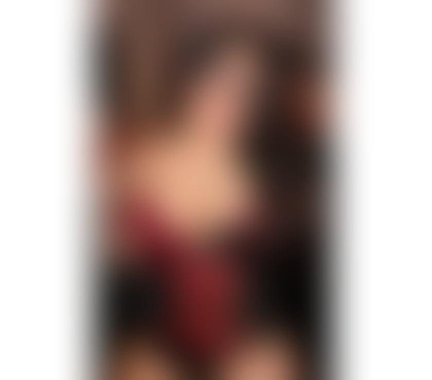Escort The Broadway Bradford - Photos for 🪀NEW Girl🪀party girl🔥