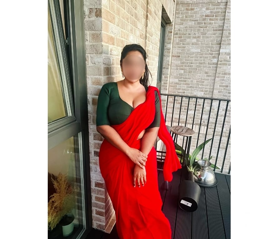 Escorts Greater Manchester Manchester - Photos for MAITHILI SOUTH INDIAN TAMIL GIRL NEW IN MANCHESTER 🇮🇳