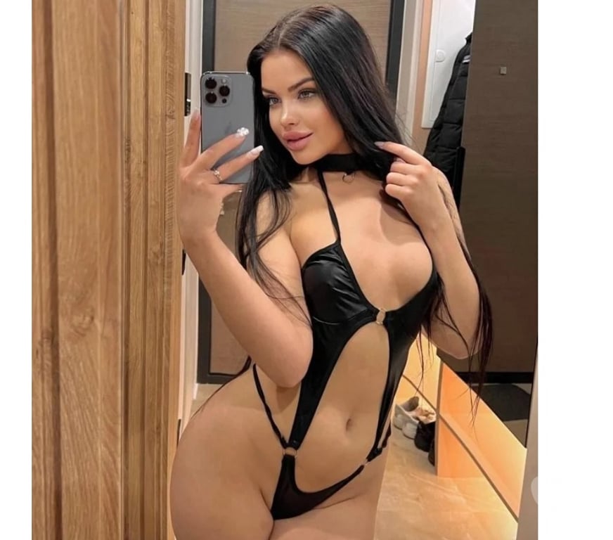 Escorts South East London Woolwich - South East London - Photos for MEGAN 🔞 PARTY GIRL 🥳💯