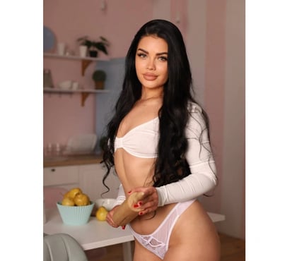 Escorts Greenwich South East London - Photos for Ana 🥳party girl