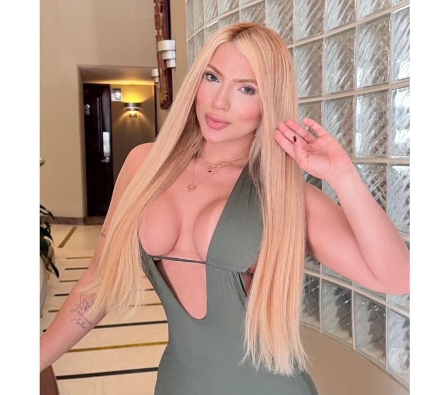 Escorts South West London Sutton - Photos for Hanna 🇧🇷 Perfect party Girlfriend! No Rush!