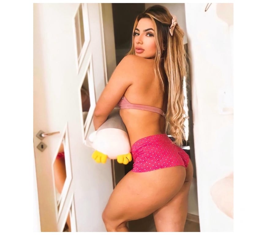 Escorts South West London Sutton - Photos for Hanna 🇧🇷 Perfect party Girlfriend! No Rush!