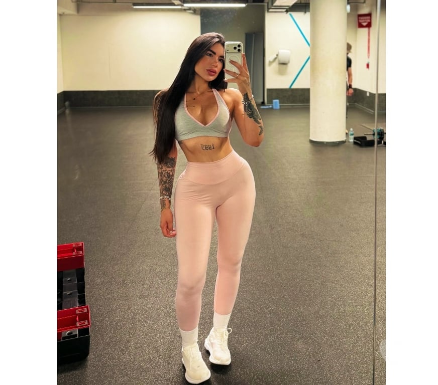 Escorts West Yorkshire Leeds - Photos for Lara Curvy Luxury GFE 💎 REAL Brazilian 🇧🇷