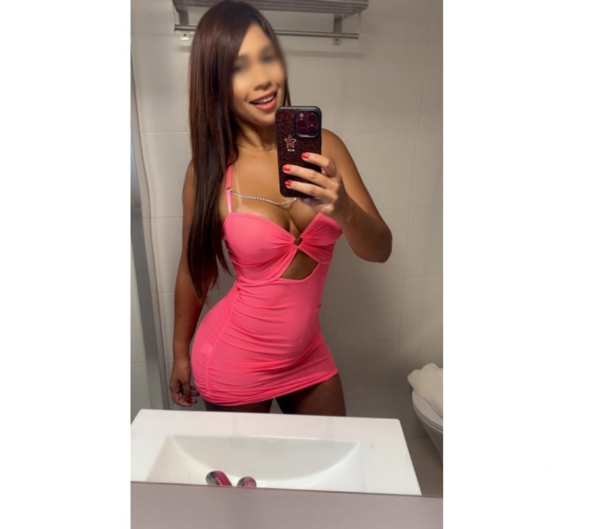 Escorts West London Hillingdon - Photos for 👅😋Dominatrix hot tongue sculptural body
