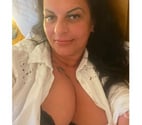 Mature babe for you 😘