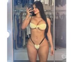 Ambar stunning and HOT🔥🔥🍑