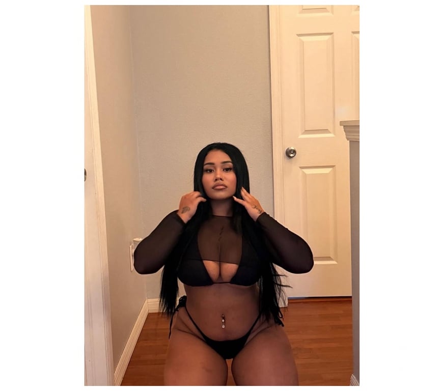 Escorts Leicestershire Hinckley and Bosworth - Photos for ONLY WHATSAPP PLEASE