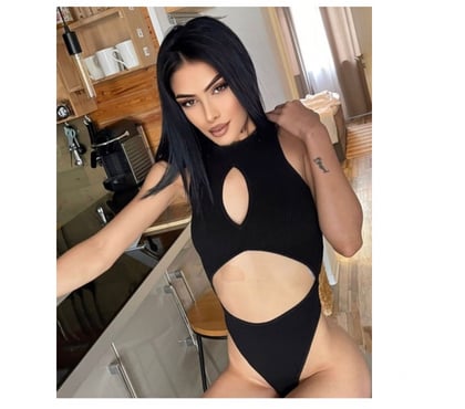  Escorts & Erotic Massage Smethwick Sandwell - Photos for Hi I’m Ștefania ❤️‍🔥 im new here, im 100% Real