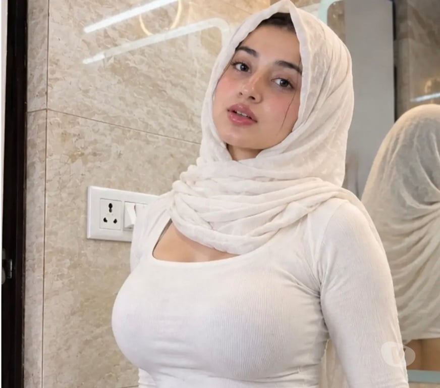 Escorts Slough Slough Town Centre - Slough - Photos for Hello Bby I’m new girl hot in slough Pakistani girl