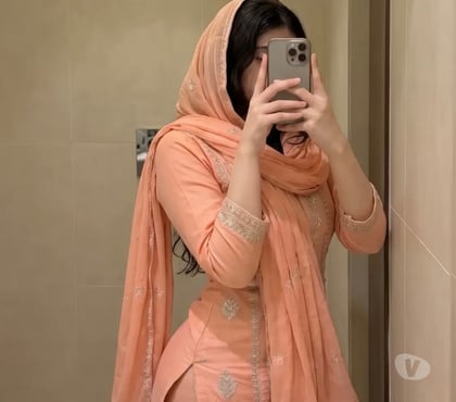 Escort Slough Town Centre Slough - Photos for Hello party girl reall pictures video confirm from Pakistan