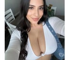 AMARA 💖 I’m a happy Colômbia 🇨🇴 Girl in town..