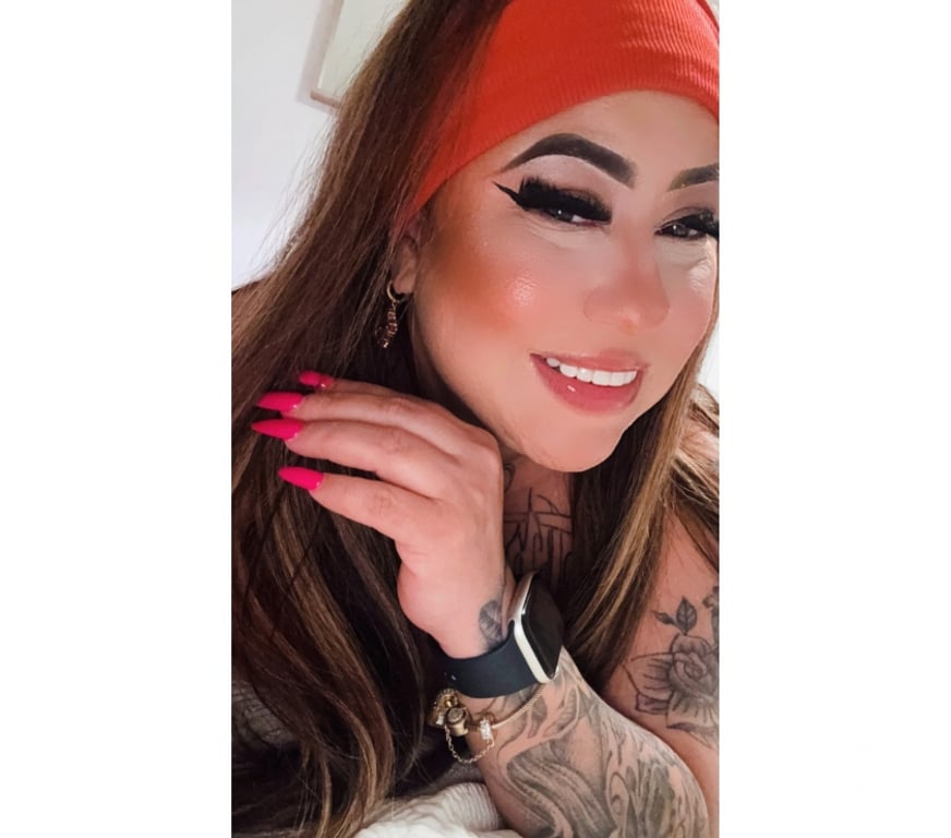 Escorts West Yorkshire Bradford - Photos for “NEW BRAZILIAN BIGGGG BOOBS💖 EVA HOT😈