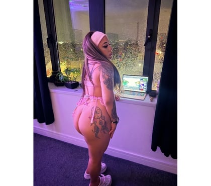 Escorts Bradford City Centre Bradford - Photos for “NEW BRAZILIAN BIGGGG BOOBS💖 EVA HOT😈