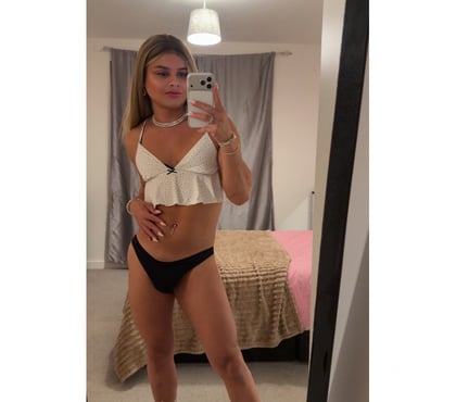 Trans Escorts Plaistow Station East London - Photos for White Sexy TS girl