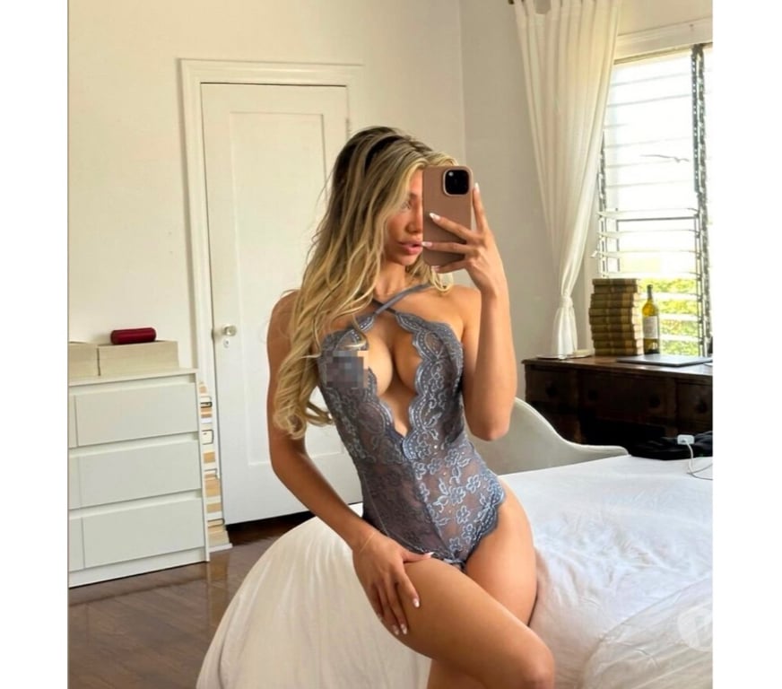 Escorts North West London Hendon Central - North West London - Photos for 🔥🎀 RAMILE PARTY GIRL 🎀🔥 ᴮᴿ
